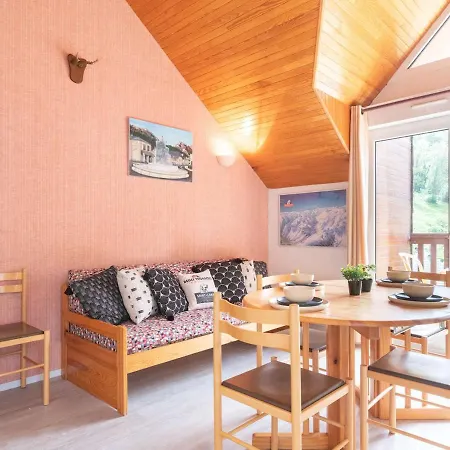 Duplex Ensoleille Pour 6 Personnes Avec Balcon Et Parking A Saint-lary Village - Fr-1-296-188 *