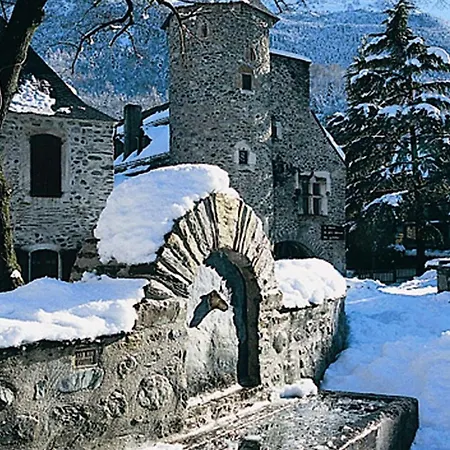 Duplex Ensoleille Pour 6 Personnes Avec Balcon Et Parking A Saint-lary Village - Fr-1-296-188